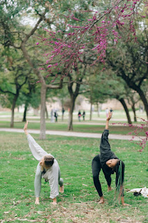 Combat Digital Burnout with Yoga in Phoenix, AZ – Find Serenity Now